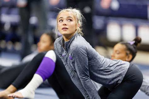 olivia dunne hot pics|11 Glamorous Photos of LSU Star Gymnast Olivia Dunne